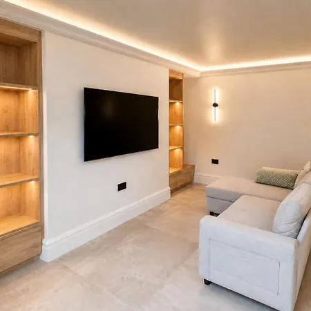 Апартаменты East Parade Collection, Courtyard 37a *